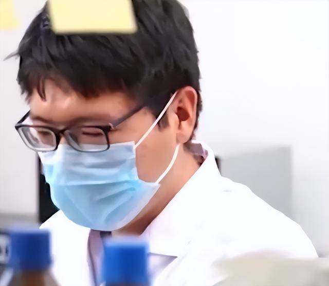 延續摩爾定律助攻 AI 發展！東京大學研發「新型電晶體」取代矽资料