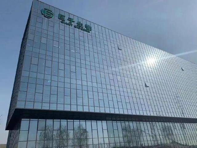 研調
：全球晶圓代工 2.0 市場首季營收年增 13%，台積電市占增至 35%