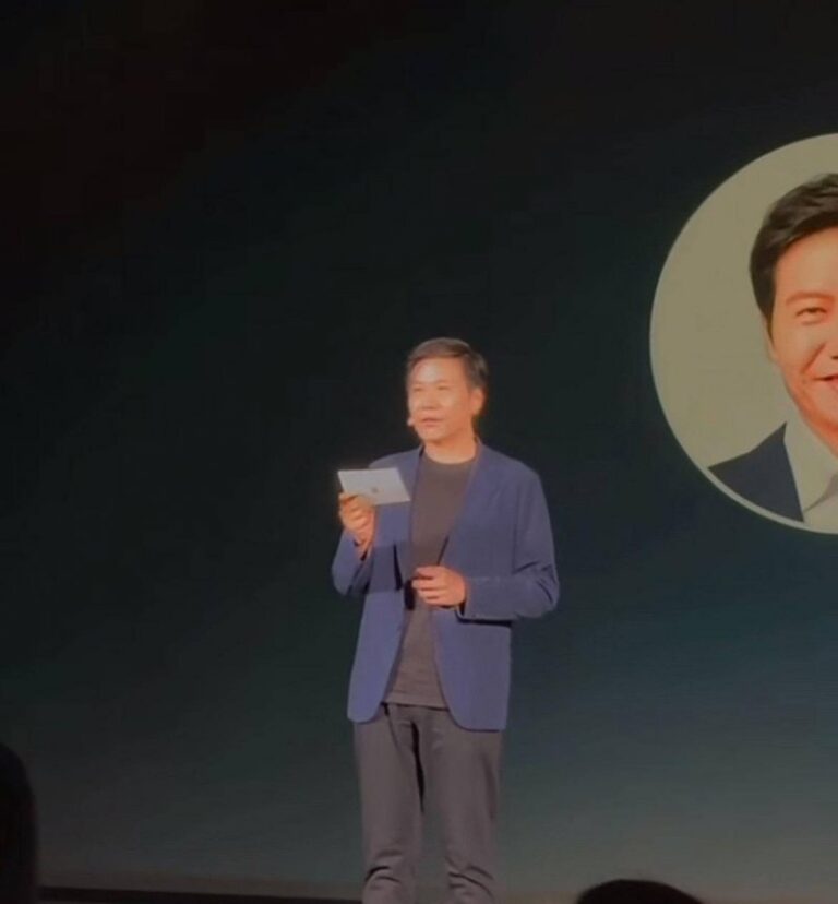 研究：小行星 2032 年若撞月球�，人造衛星將陷風險